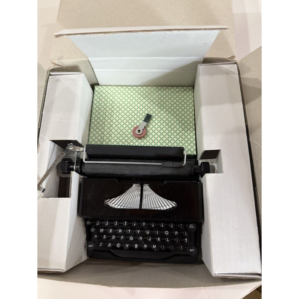 NIB AMERICAN GIRL 18” Doll KIT'S Typewriter Set BeForever NEW!!!